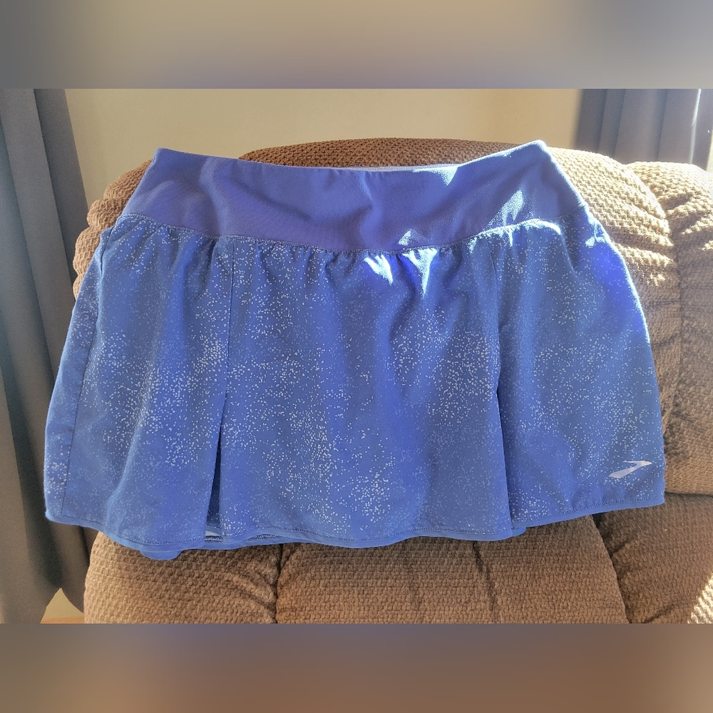 Brooks Chaser women's skort size medium